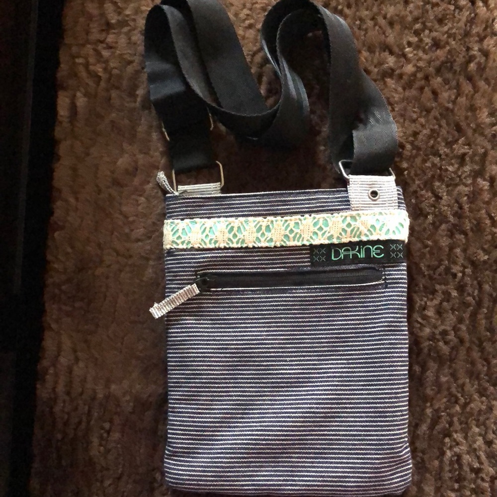 Dakine crossbody bag with adjustable strap